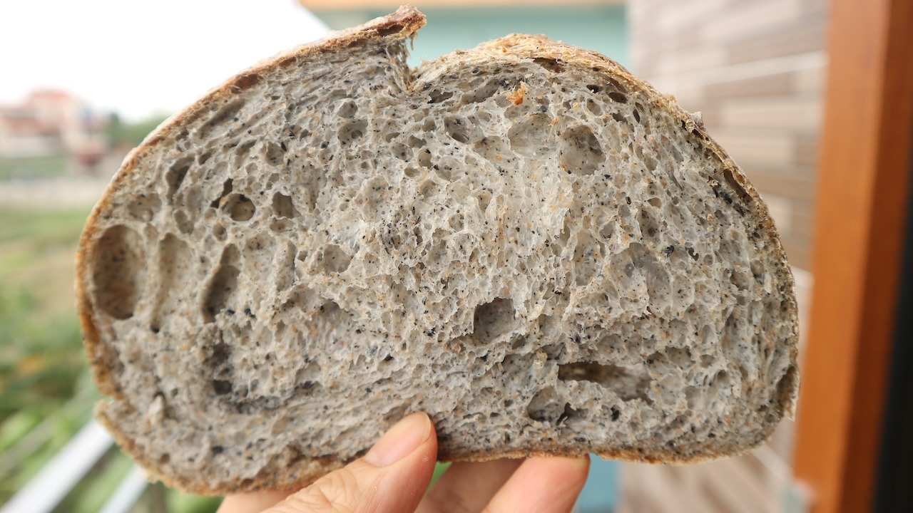 cách ăn bánh mì sourdough